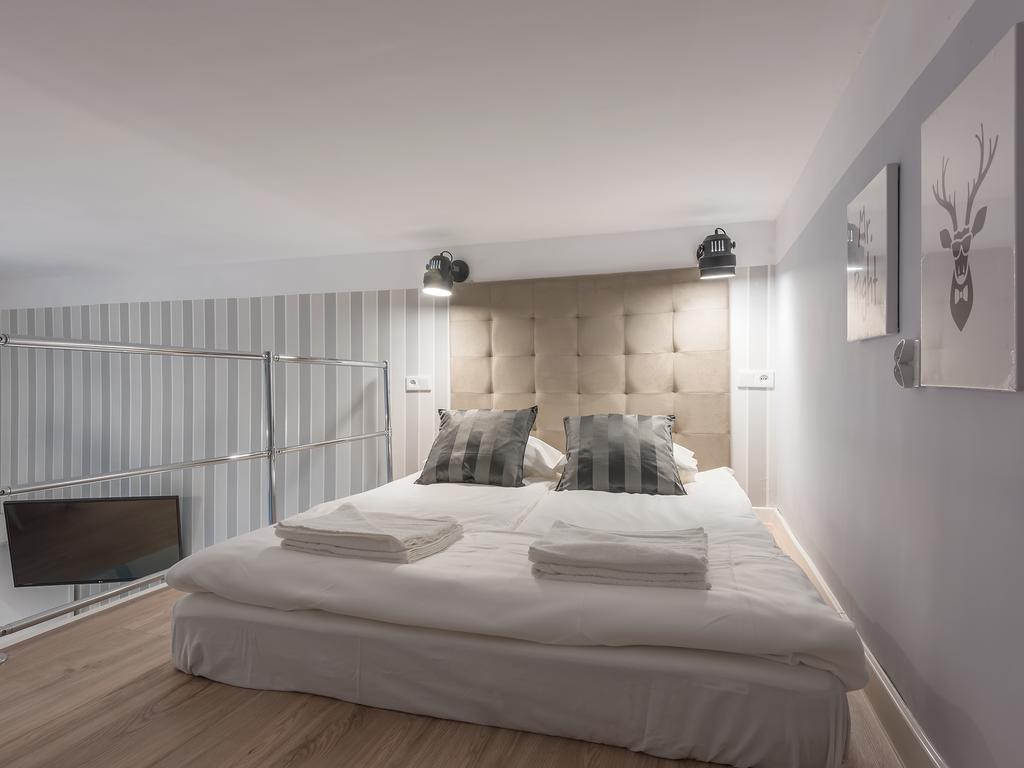 Loretanska Apartments 6 Краков Экстерьер фото