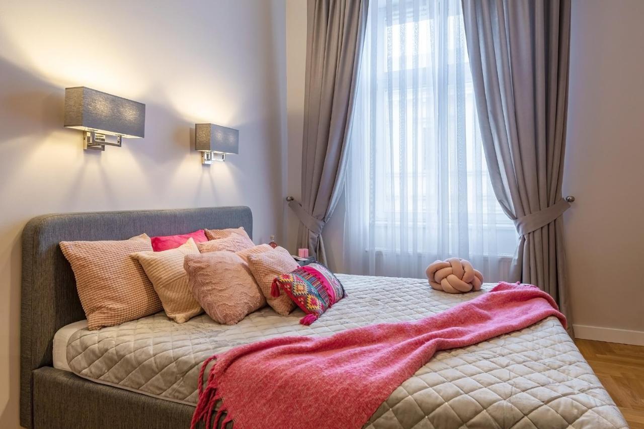 Loretanska Apartments 6 Краков Экстерьер фото